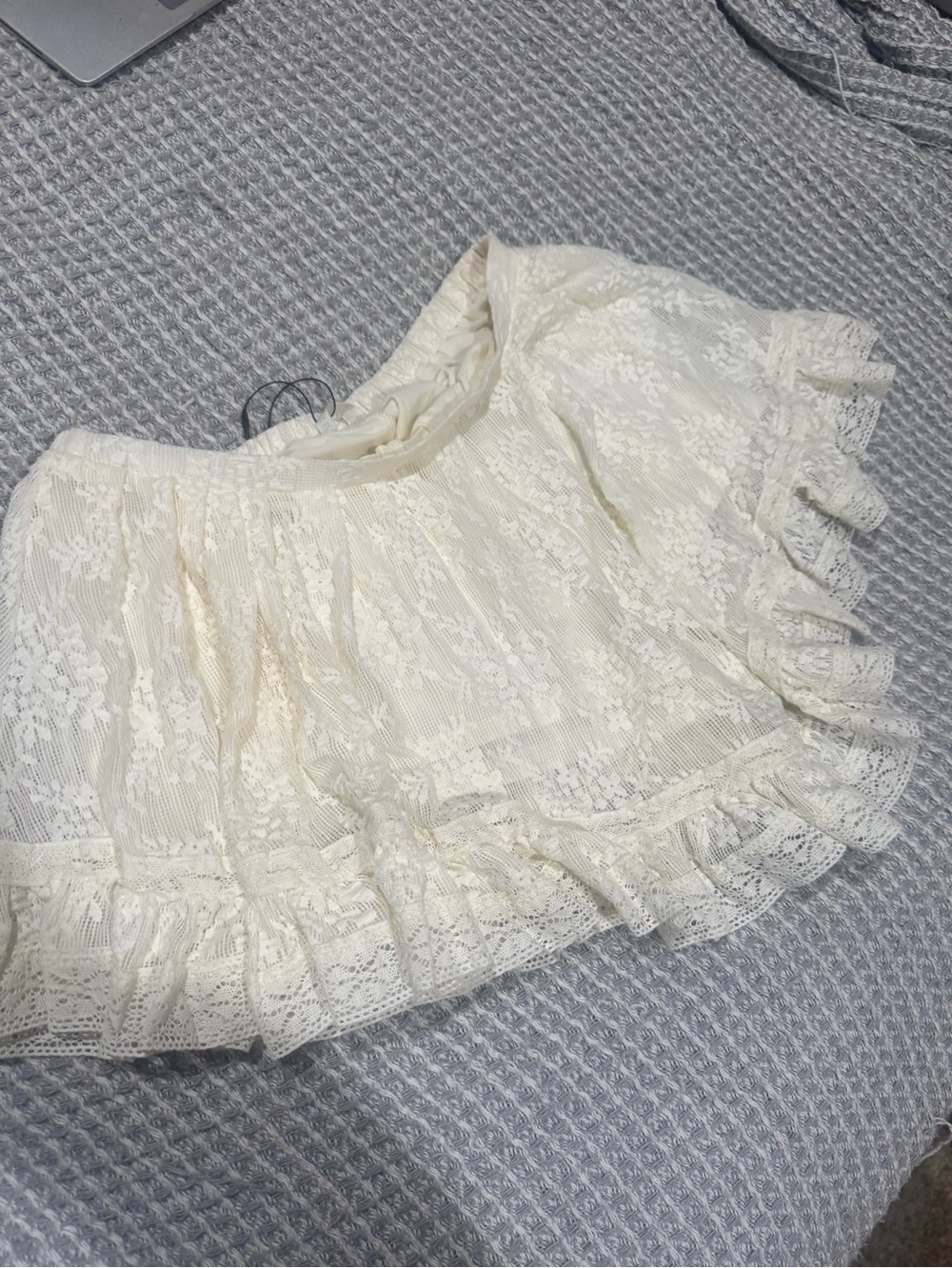 Zara Cream Lace Ruffle Mini Skirt